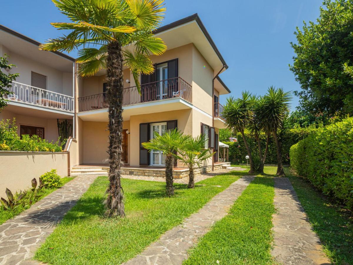 Holiday Home Antonia By Interhome Marina di Pietrasanta Kültér fotó