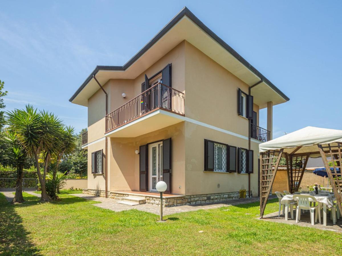 Holiday Home Antonia By Interhome Marina di Pietrasanta Kültér fotó